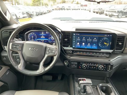 Used 2023 Chevrolet Silverado 1500 ZR2 w/ Technology Package image 16