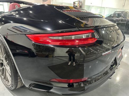 Used 2017 Porsche 911 Carrera image 32
