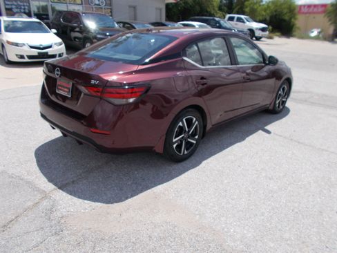 Used 2024 Nissan Sentra SV FWD image 6
