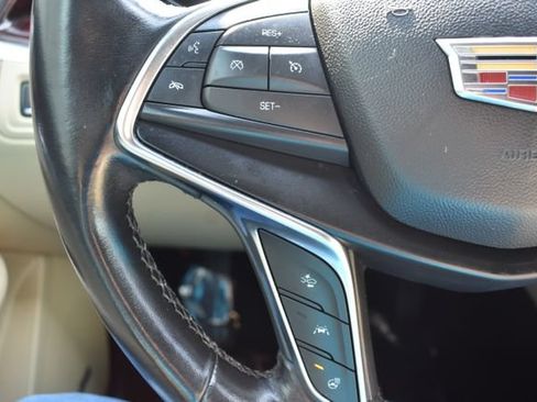 Used 2019 Cadillac XT5 Luxury FWD image 23