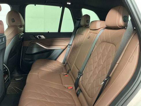 Certified 2023 BMW X5 sDrive40i w/ Premium Package RWD image 9