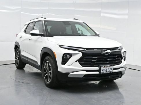 Used 2025 Chevrolet TrailBlazer LT w/ Convenience Package FWD image 73