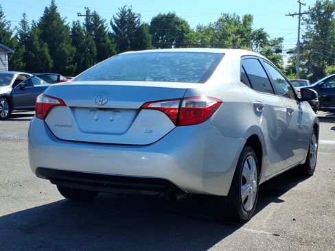 Used 2015 Toyota Corolla LE FWD image 4