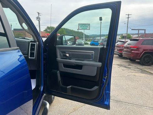 Used 2018 RAM 1500 Big Horn AWD/4WD image 35