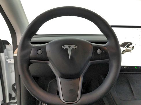 Used 2021 Tesla Model Y Long Range AWD/4WD image 20