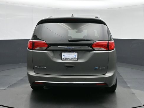 Used 2020 Chrysler Pacifica Limited w/ Advanced Safetytec Group image 6