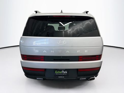 Used 2025 Hyundai Santa Fe SEL FWD image 7