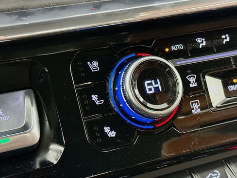 Used 2024 GMC Sierra 3500 Denali Ultimate image 25