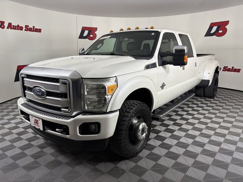 Used 2015 Ford F350 Platinum image 2