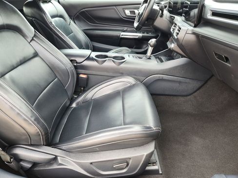 Used 2024 Ford Mustang Premium image 18