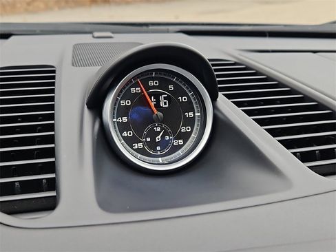 Certified 2019 Porsche 911 Carrera S image 17