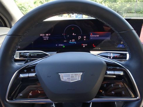 Certified 2024 Cadillac Lyriq Tech w/ LPO, Floor Liner Package AWD/4WD image 18