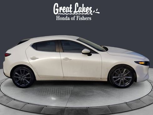 Used 2019 MAZDA MAZDA3 Hatchback FWD image 6