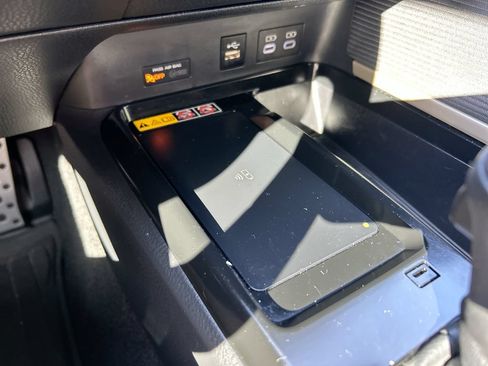 Used 2025 Toyota Camry SE w/ Convenience Package FWD image 36