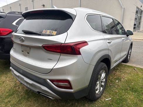 Used 2019 Hyundai Santa Fe SEL image 9