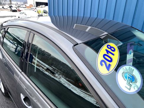 Used 2018 Ford Focus SE image 5