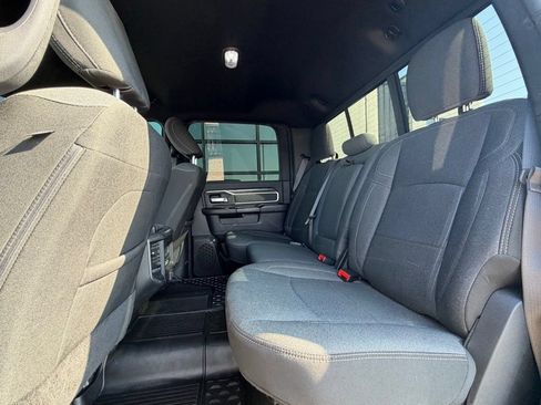 Used 2021 RAM 2500 Big Horn w/ Level B Equipment Group AWD/4WD image 9