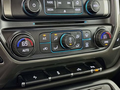 Used 2018 Chevrolet Silverado 1500 LT w/ All Star Edition AWD/4WD image 19