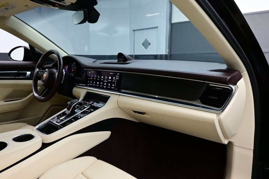 Certified 2023 Porsche Panamera 4 Platinum Edition AWD/4WD image 20