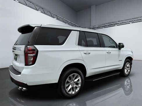 Used 2023 Chevrolet Tahoe Premier w/ Premium Package 2 AWD/4WD image 7
