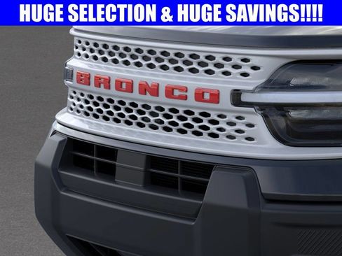 New 2025 Ford Bronco Sport Heritage AWD/4WD image 17