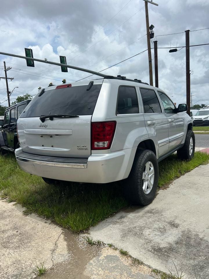 Used 2005 Jeep Grand Cherokee Limited AWD/4WD image 7