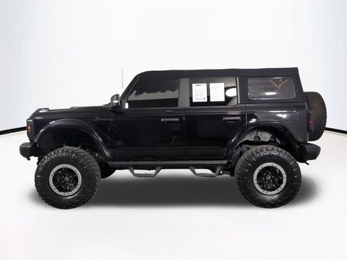 Used 2022 Ford Bronco Badlands image 8