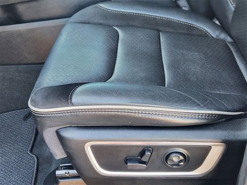 Used 2020 RAM 1500 Laramie w/ Sport Appearance Package image 25