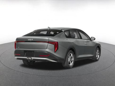 Used 2025 Kia K4 FWD image 2