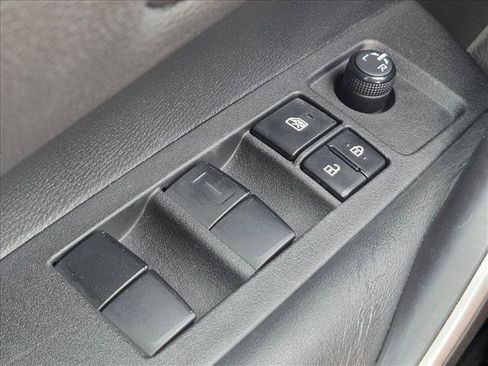 Used 2021 Toyota Corolla SE FWD image 16