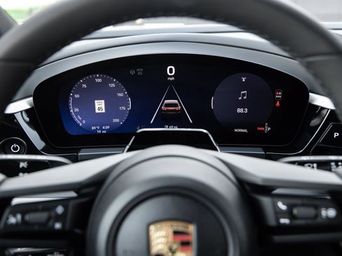 Certified 2026 Porsche Macan 4 Electric AWD/4WD image 14