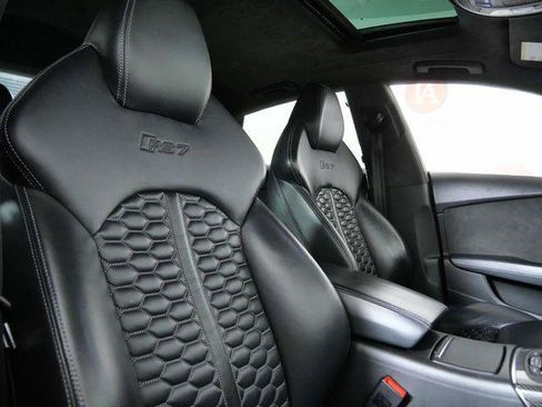 Used 2017 Audi RS 7 Performance AWD/4WD image 12