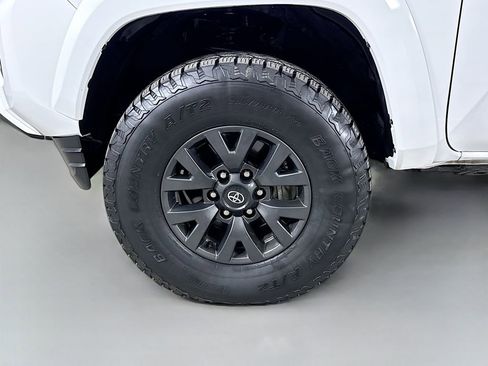 Certified 2023 Toyota Tacoma SR5 image 28