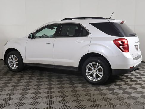 Used 2017 Chevrolet Equinox LT w/ Convenience Package FWD image 10