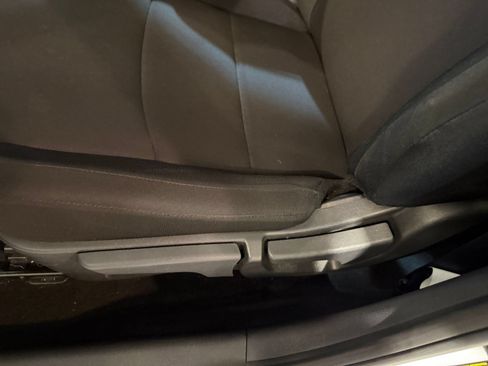 Used 2025 Nissan Sentra S FWD image 22