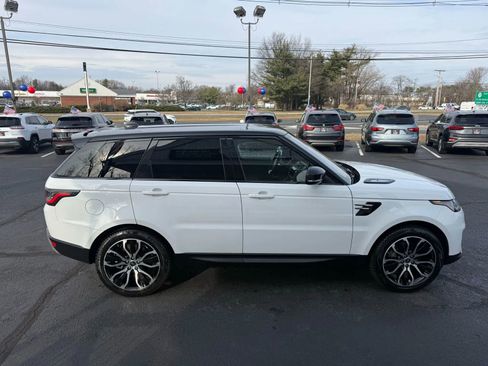 Used 2019 Land Rover Range Rover Sport SE image 6