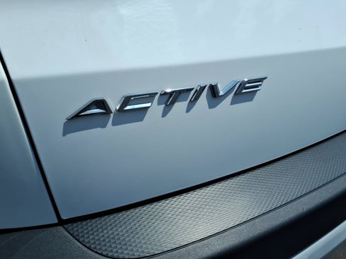 Used 2023 Ford Escape Active AWD/4WD image 4