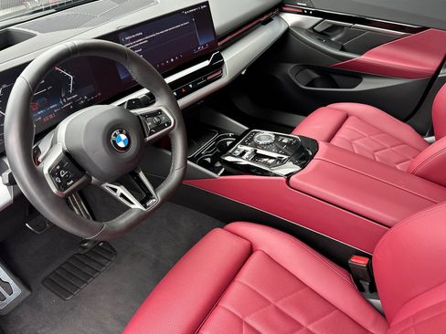 Used 2024 BMW 530i w/ Executive Package RWD image 9