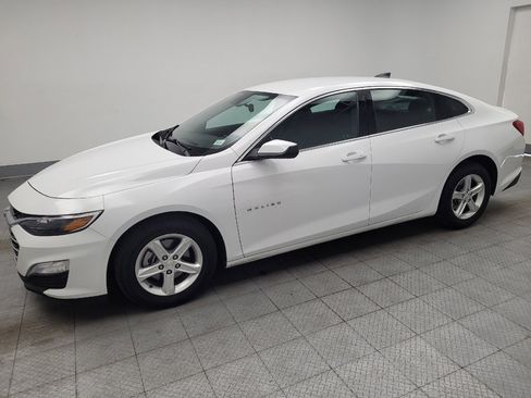 Used 2024 Chevrolet Malibu LS w/ Driver Confidence Package FWD image 2