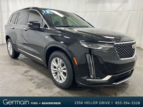 Used 2023 Cadillac XT6 Luxury image 2