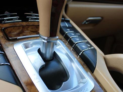 Used 2011 Porsche Cayenne S image 28