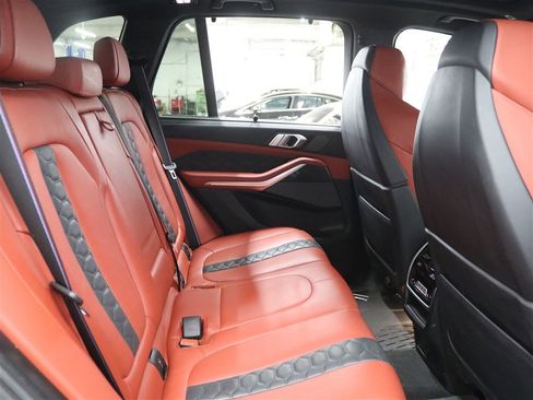 Used 2022 BMW X5 M M COMPETITION w/ Competition Package 2 image 17