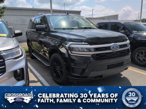 Used 2022 Ford Expedition XLT AWD/4WD image 1