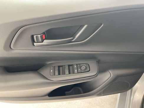 New 2026 Toyota Prius Plug-In Hybrid FWD image 13