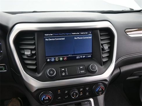 Used 2023 GMC Acadia SLE image 36