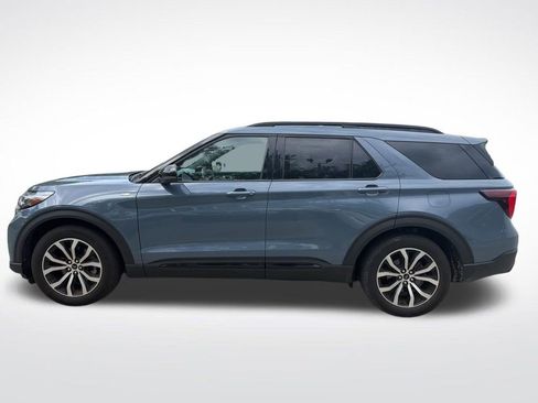 Used 2025 Ford Explorer ST-Line image 8