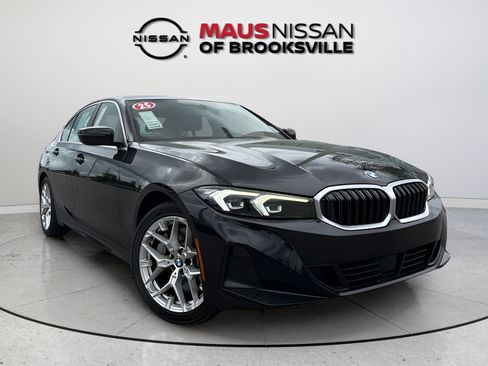 Used 2025 BMW 330i Sedan RWD image 1