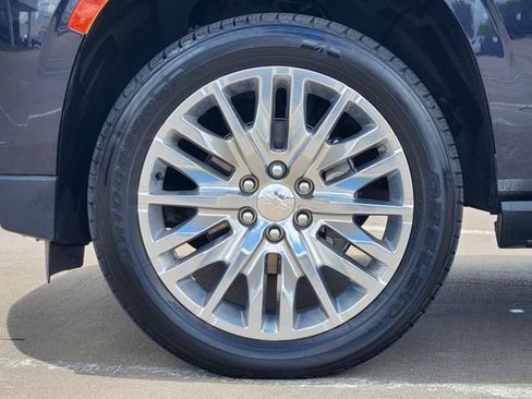 Used 2023 Chevrolet Tahoe High Country RWD image 10