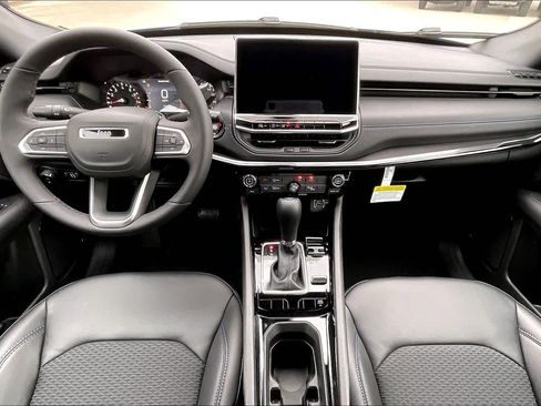 New 2026 Jeep Compass Latitude AWD/4WD image 5