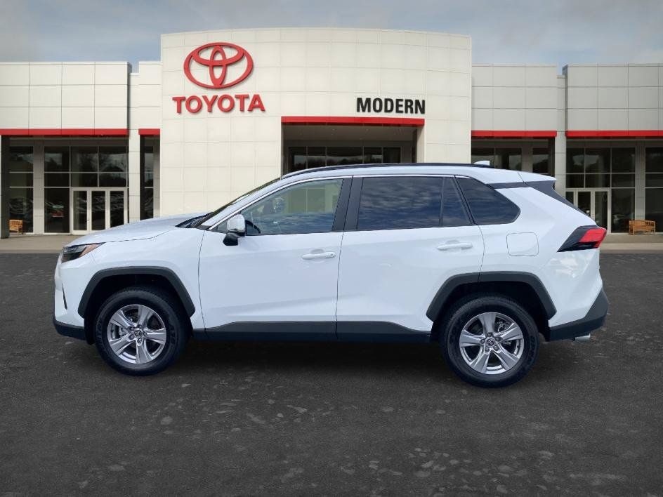 Certified 2025 Toyota RAV4 XLE AWD/4WD image 6